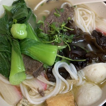 Home Taste - Rice noodle soup with beef. Yum and lots of noodle! - Chinese Near Me - Arlington, Massachusetts Home Taste - Rice noodle soup with beef. Yum and lots of noodle! - Chinese Near Me - Arlington, Massachusetts