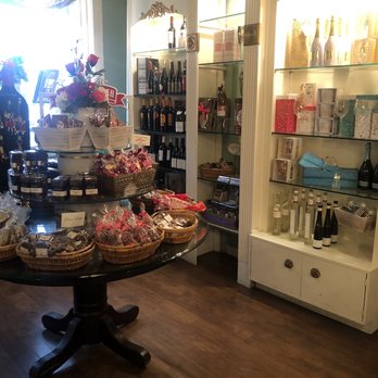 Le Chocolat Du Bouchard - Chocolatiers & Shops Near Me - Naperville, Illinois Le Chocolat Du Bouchard - Chocolatiers & Shops Near Me - Naperville, Illinois