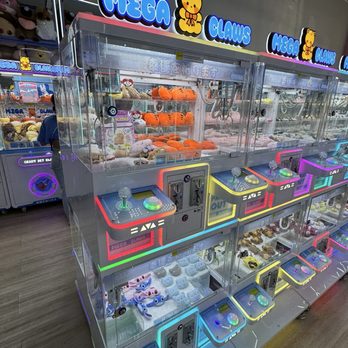 Mega Claws - Arcades Near Me - San Jose, California