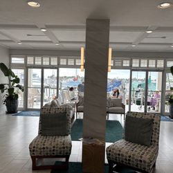 Cove Inn On Naples Bay - Lobby