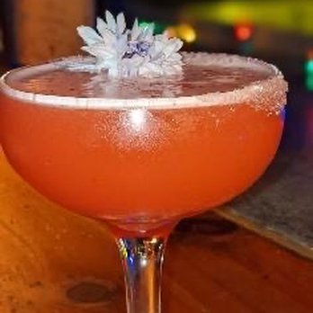 Darling Aviary - Beautiful virgin drinks for those that do not drink - Bars Near Me - Sacramento, California