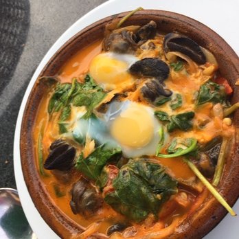 El Pulpo & Tapas Bar - Although there were lots of escargot in this tapa, it was strange as a casserole, and the flavors clashed. - Seafood Near Me - Middletown, Connecticut El Pulpo & Tapas Bar - Although there were lots of escargot in this tapa, it was strange as a casserole, and the flavors clashed. - Seafood Near Me - Middletown, Connecticut