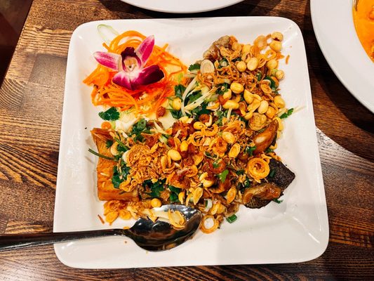 Pin Kaow Thai Restaurant Eastern by null
