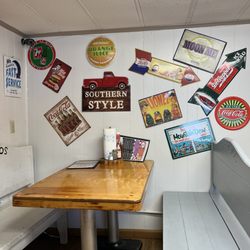 Fox’s Diner - More seating and decorations