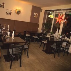 PizzAmici - Einblick in den vorderen Teil des Restaurants