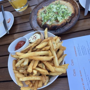 Cara Cara - French fries and mushroom focaccia bread - New American Near Me - Los Angeles, California