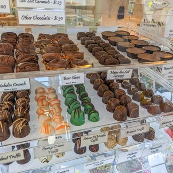Crows Nest Shops - Treat yourself to some of our fine chocolates featuring Abdallah truffles & Maine made fine chocolates from Haven's. - Coffee & Tea Near Me - Machias, Maine