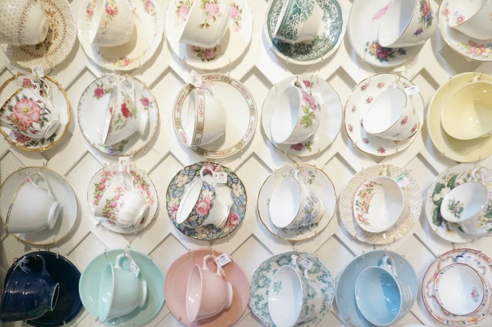 PINK BEGONIA Updated September 2024 413 B Ave, Kalona, Iowa