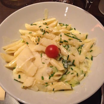 Farfalla Caffe - Pasta à la crème de chèvre - French Near Me - Lyon, 69