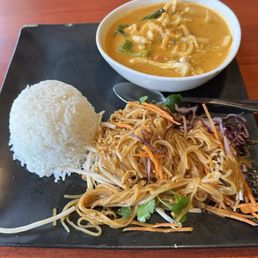 Red curry with chicken pad Thai lunch special Red curry with chicken pad Thai lunch special