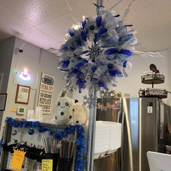 Carolina Coffee House - Christmas decorations.