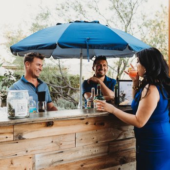 Cheers With Chad - Wedding 2022 - Bartenders Near Me Cheers With Chad - Wedding 2022 - Bartenders Near Me