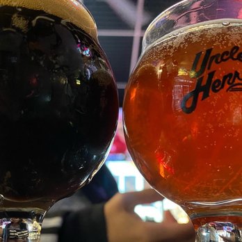 Uncle Henry's Deli - two glasses of beer - Delis Near Me - Downey, California