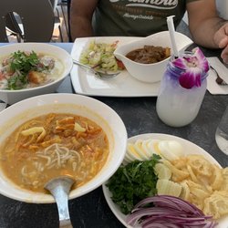 Inle Burmese Cuisine - Love the food and presentation