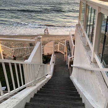 Capri Laguna - Stairs to beach access - Hotels Near Me - Laguna Beach, California Capri Laguna - Stairs to beach access - Hotels Near Me - Laguna Beach, California