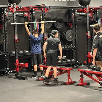 D1 Training - Gyms Near Me - Huntington Beach, California