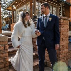 Tulip Bridal - Faux fur, white bolero