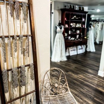 Circle Park Bridal Boutique - Wedding dress shop in Dallas - Bridal Near Me - Dallas, Texas