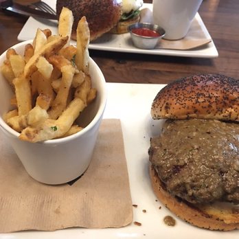 Eureka! - plump and juicy - American Near Me - Mountain View, California