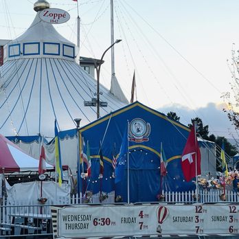 Zoppe Circus - Outside view of the circus - Festivals Near Me Zoppe Circus - Outside view of the circus - Festivals Near Me