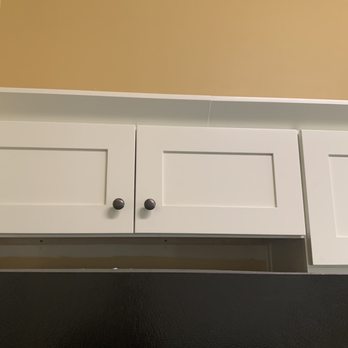 Stone City - Uneven crown molding, seam visible - Building Supplies Near Me - Memphis, Tennessee