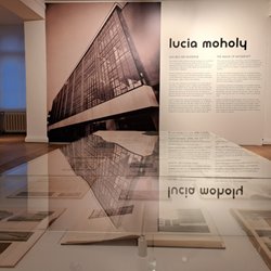 Bröhan-Museum - Bick in die Ausstellung der Ausstellung "Lucia Moholy - Das Bild der Moderne"