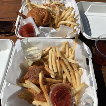 Summit House Restaurant - Fish and chips and Bowen burger - American Near Me - Enumclaw, Washington