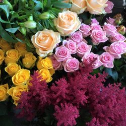 Dales Florist - Roses