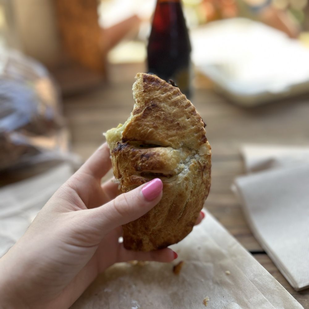 Creswell Bakery - Amazing chicken pot pie meat pie - Breakfast & Brunch Near Me - Creswell, Oregon