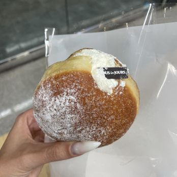 Tous Les Jours - Doughnut with cream - Bakeries Near Me - Northridge, California Tous Les Jours - Doughnut with cream - Bakeries Near Me - Northridge, California