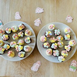 Dozen Mini Cupcakes