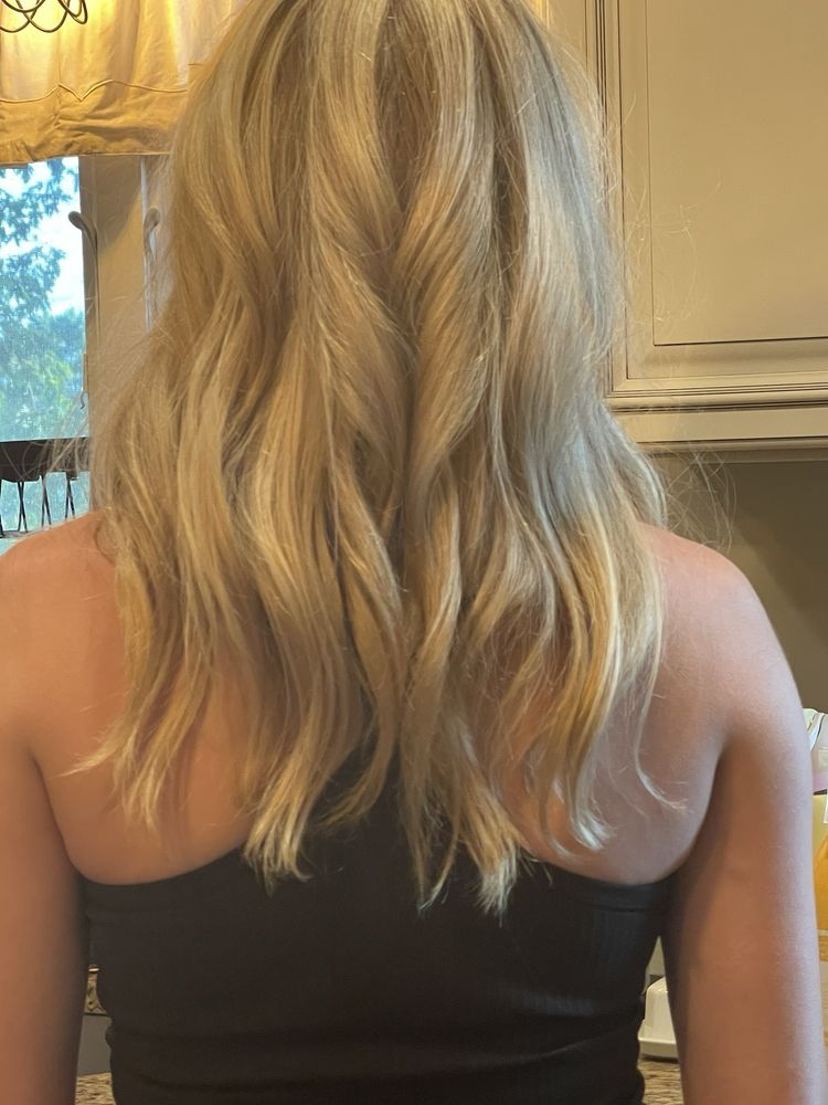Salon Bella & Co. Image