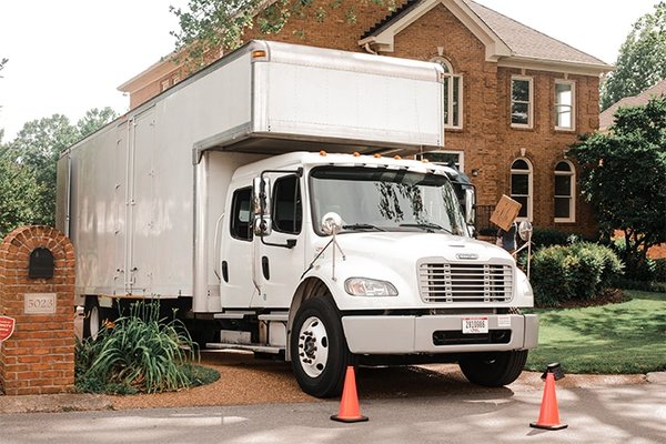 Safe Haul Moving Company - We are a moving company that helps individuals relocate their house/business. We are well trained,
well mannered, courteous, careful and professional. We are fully insured and licensed to handle all
jobs and here to make the move easy and stress-free. Safe Haul Moving Company - We are a moving company that helps individuals relocate their house/business. We are well trained,
well mannered, courteous, careful and professional. We are fully insured and licensed to handle all
jobs and here to make the move easy and stress-free.