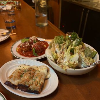 Quarter Sheets - gem salad & meatballs with garlic bread - Pizza Near Me - Los Angeles, California Quarter Sheets - gem salad & meatballs with garlic bread - Pizza Near Me - Los Angeles, California