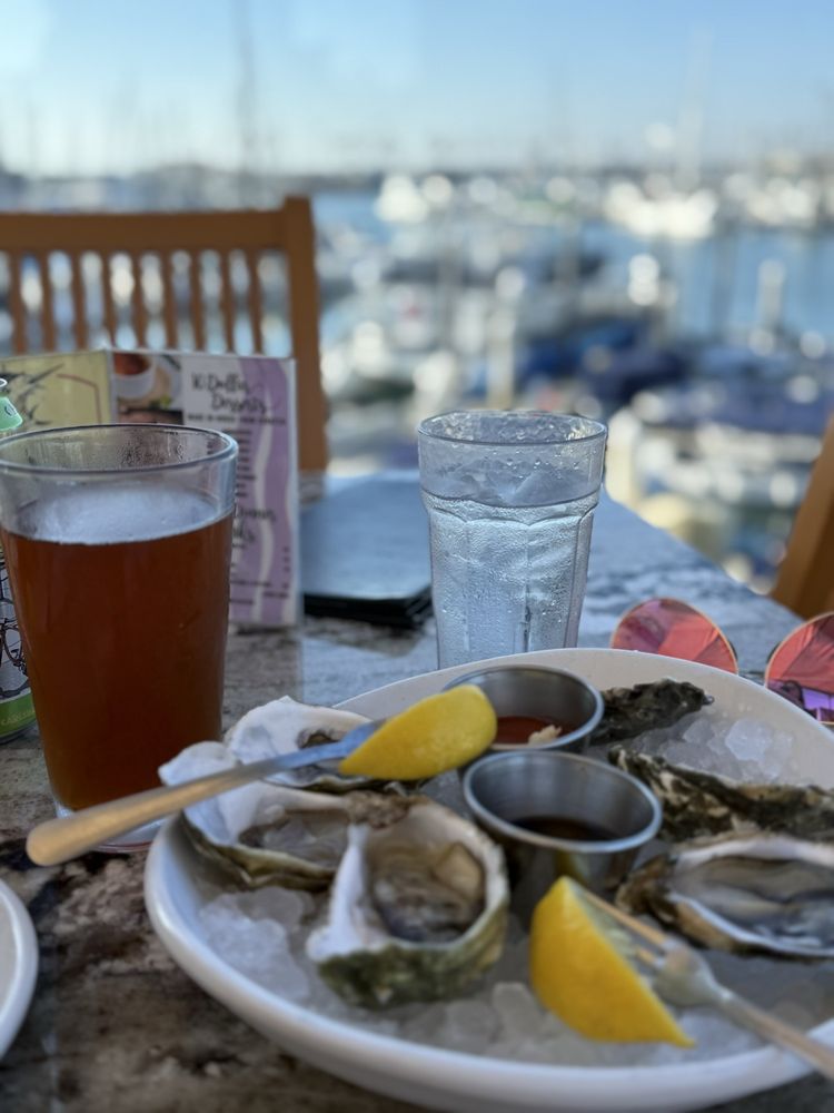 Lighthouse Oyster Bar & Grill — Oceanside