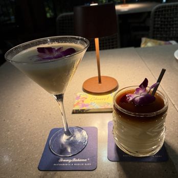 Tommy Bahama Restaurant & Bar - Miss Sunshine and Frozen Mai tai - New American Near Me - Honolulu, Hawaii