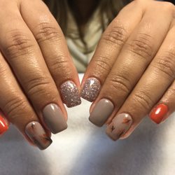 Tipsy Curvy Nails - Acrylic over with some fall nail art designs!