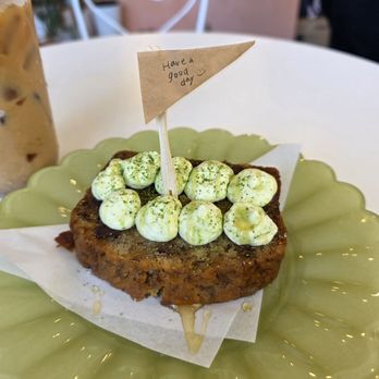 Blanc Nook Cafe - Gorilla in Little Kyoto - Coffee & Tea Near Me - Honolulu, Hawaii