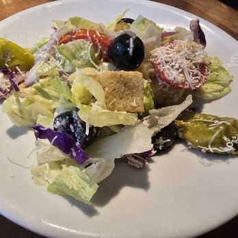 Olive Garden Italian Restaurant - Bottomless salad. - Italian Near Me - Grapevine, Texas Olive Garden Italian Restaurant - Bottomless salad. - Italian Near Me - Grapevine, Texas
