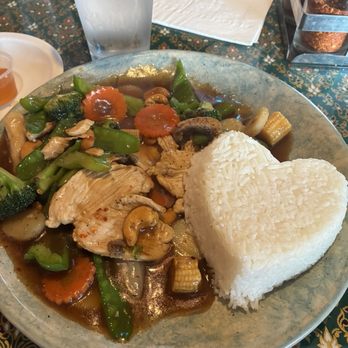 Nakorn Thai Cuisine - Thai Near Me - Brunswick, Georgia