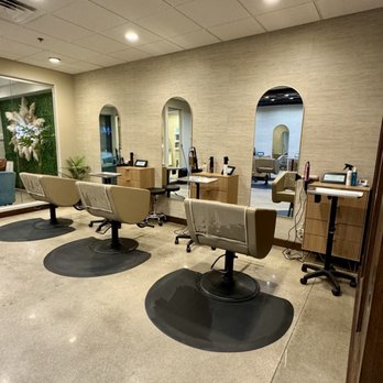 Savvy Hair Studio - Salon interior - Hair Salons Near Me - Bonner Springs, Kansas Savvy Hair Studio - Salon interior - Hair Salons Near Me - Bonner Springs, Kansas