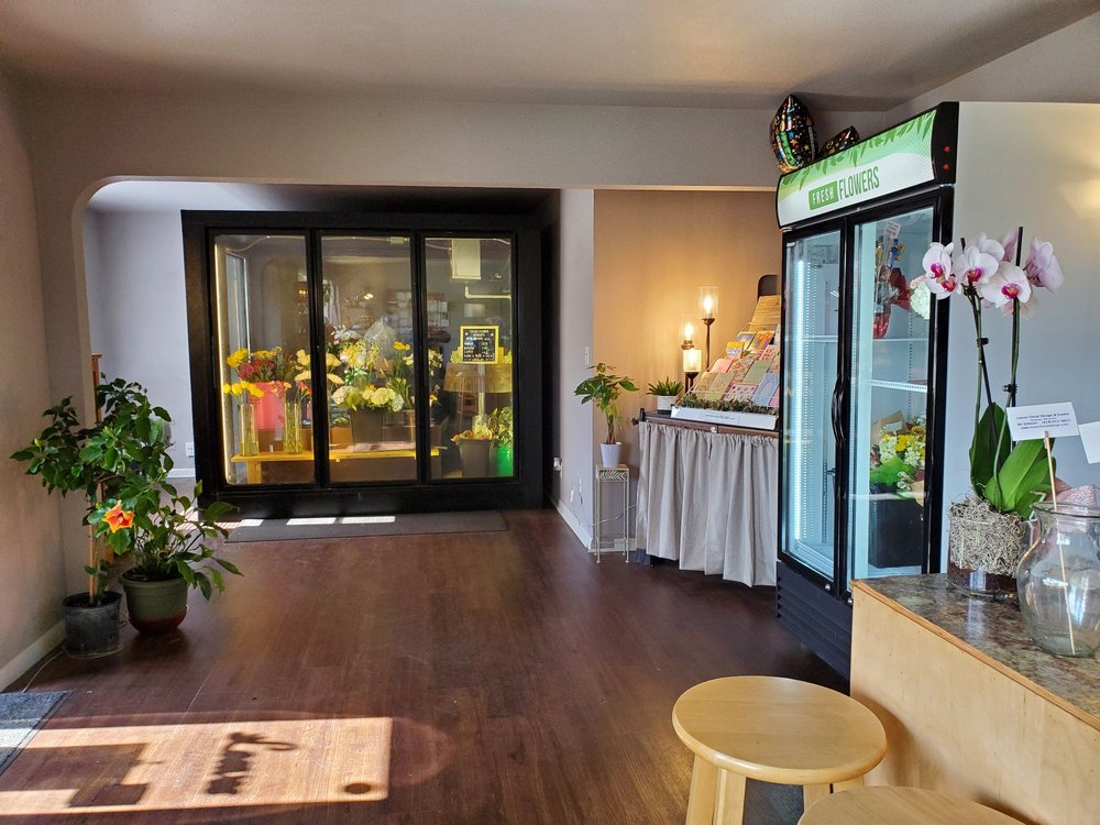 LEAVES FLORAL DESIGN & EVENTS Updated August 2024 40 Photos & 11