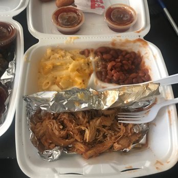 Bobbee O's BBQ - Pulled bbq chicken, baked beans, Mac and cheese, hush puppies. - Barbeque Near Me - Charlotte, North Carolina
