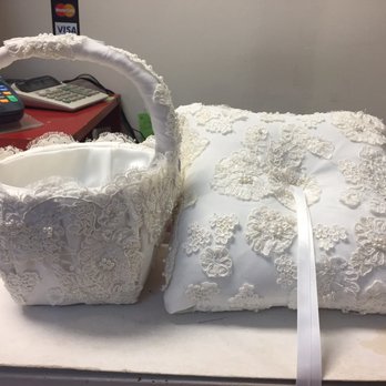 Fashion Dream - Flower girl basket and ring pillow - Sewing & Alterations Near Me - Arlington, Virginia