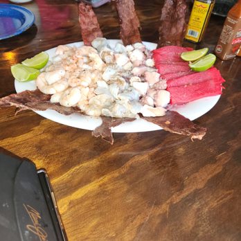 Colomitos Cocina del Mar - Botana platter - Seafood Near Me - Guadalajara, JAL Colomitos Cocina del Mar - Botana platter - Seafood Near Me - Guadalajara, JAL