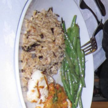 Indigo Moon - Mahi Mahi Special with Mango Chutney, wild rice, and green beans. - New American Near Me - Cambria, California