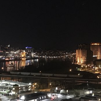 Eighteen at the Radisson - Steakhouses Near Me - Covington, Kentucky