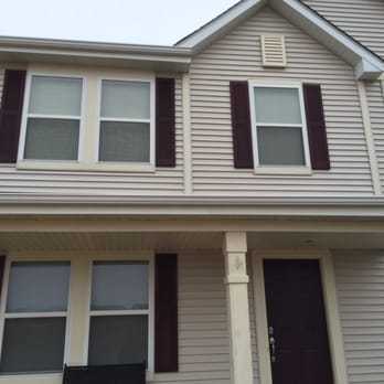 Squeaky Clean Windows - Gutter Services Near Me Squeaky Clean Windows - Gutter Services Near Me