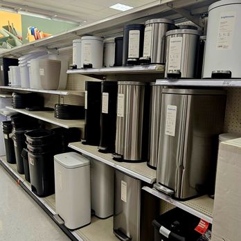 Target - Kitchen garbage can selection - Department Stores Near Me - Miami, Florida