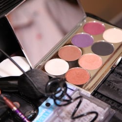 Beauty Co - Airbrush Make up